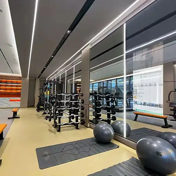 Custom Smart Fitness Mirror Solutions for Gyms and Hotels